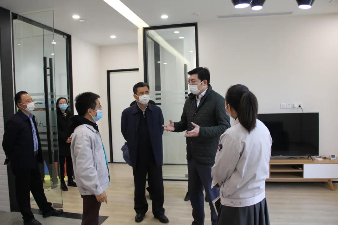 士諾動態(tài) | 上海市金山區(qū)副區(qū)長何冬賓同志蒞臨士諾視察指導工作